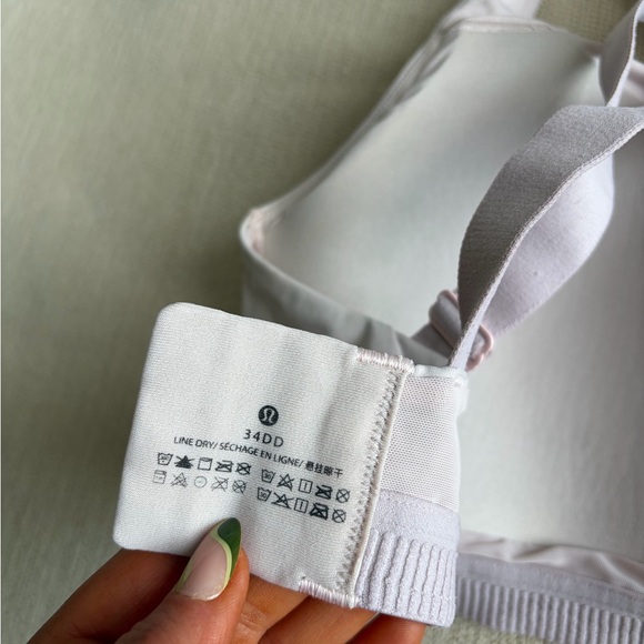 Lululemon Energy High Support Bra Size 34DD Color Pink Like New Condition - Picture 3 of 4